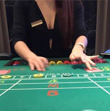 Arcade game payout multiplier display on kartel4d